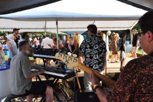 Lemon Creek Winery’s Vintage Blues Bash